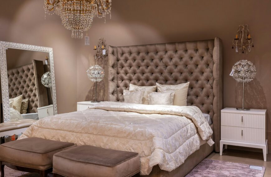 8 Ways to Luxe Up Your Bedroom!