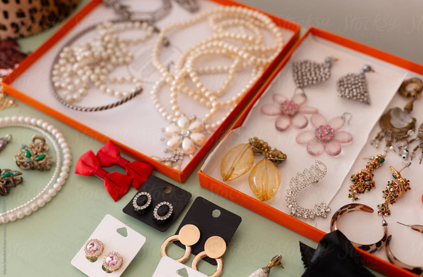 Top Applications of Wholesale Jewelry Suppliers for Retail, E-commerce, and Boutiques