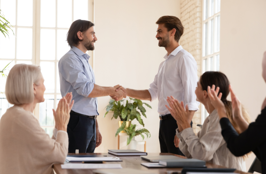 How to Build an Employee Recognition Culture That Inspires Loyalty