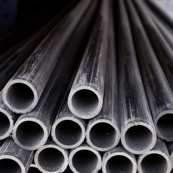 Black Steel Pipes vs. Galvanized Pipes