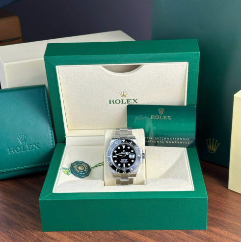 Lestrowatches