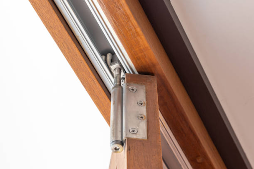 Heavy-Duty Hinges