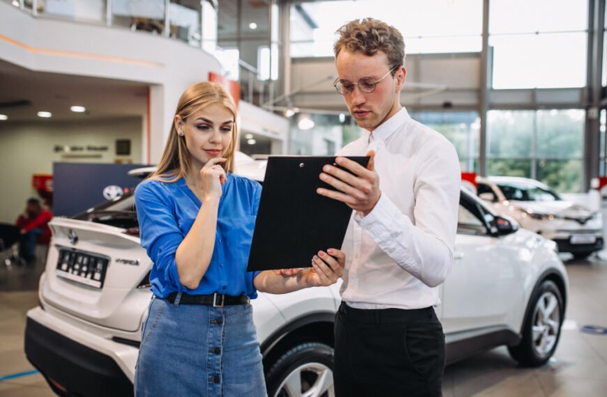 The Smart Buyer’s Checklist: What to Look for Before Purchasing a Pre-Owned Vehicle