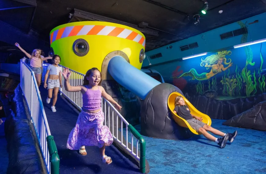 Best Neighborhoods for Families on the Gold Coast
