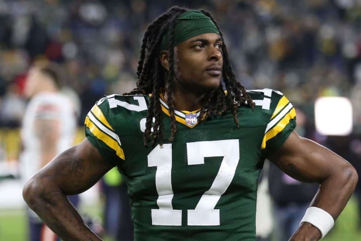 Davante adams takes a swipe at the bears